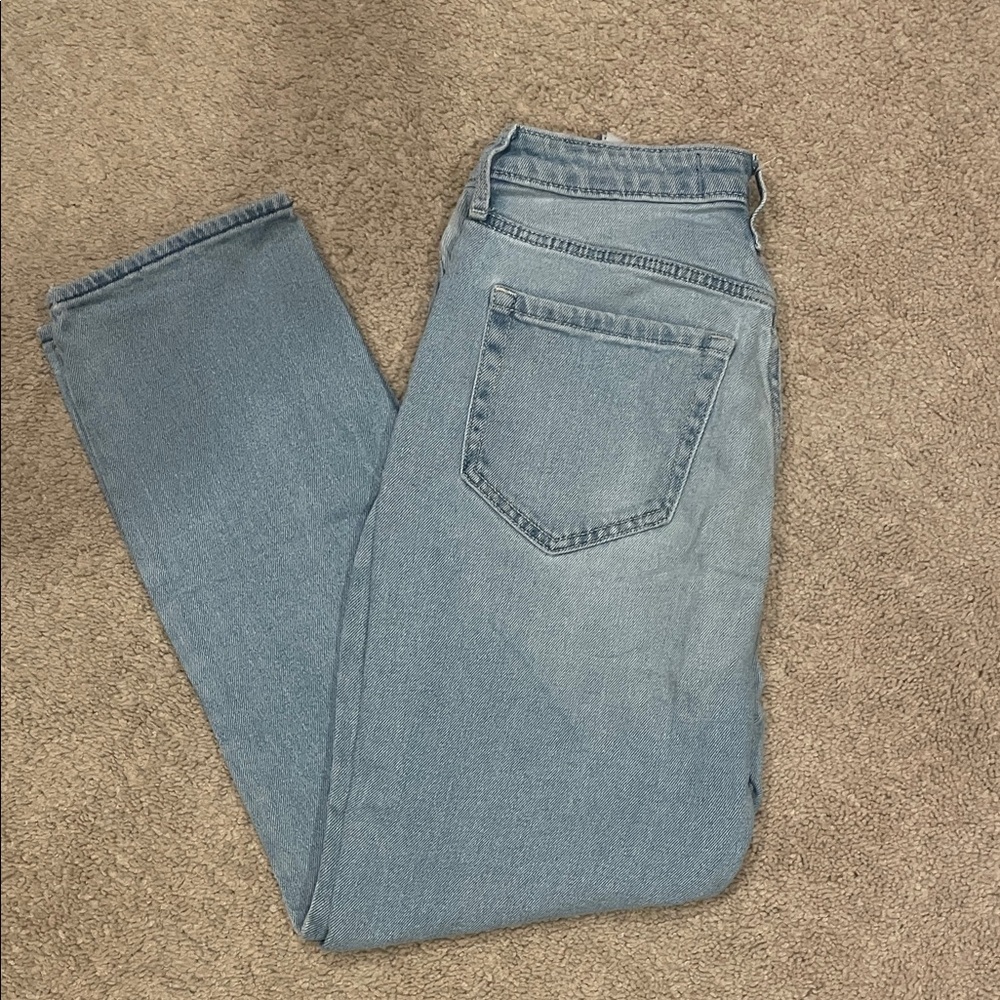 Hollister Women’s Ultra High-Rise Jean, Size 27/27